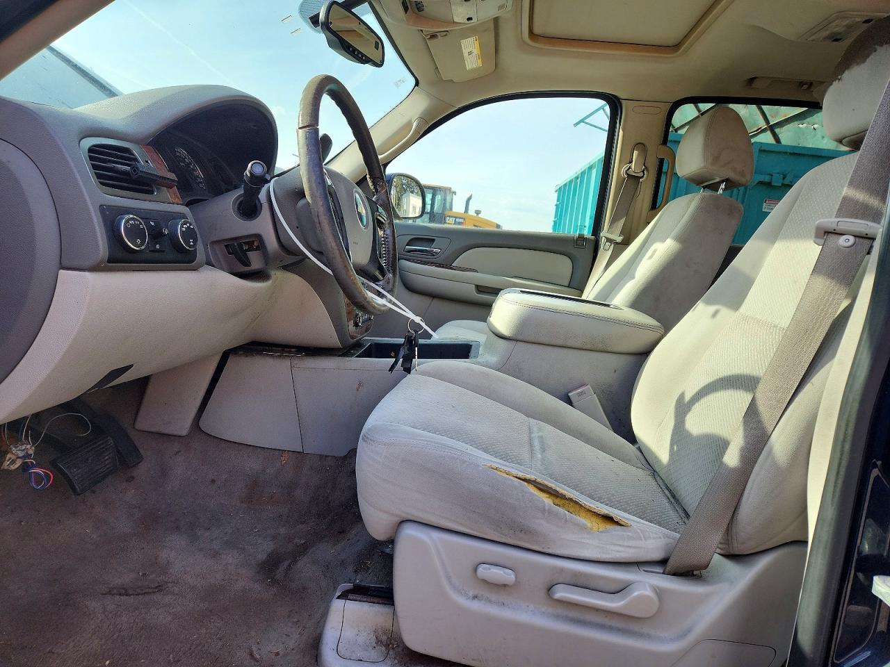 2007 Chevrolet Suburban VIN 1GNFK16337J164043 photo 7