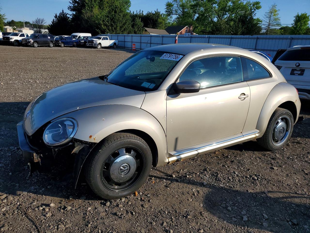 2013 Volkswagen Beetle VIN 3VWJP7AT0DM606559 photo 1