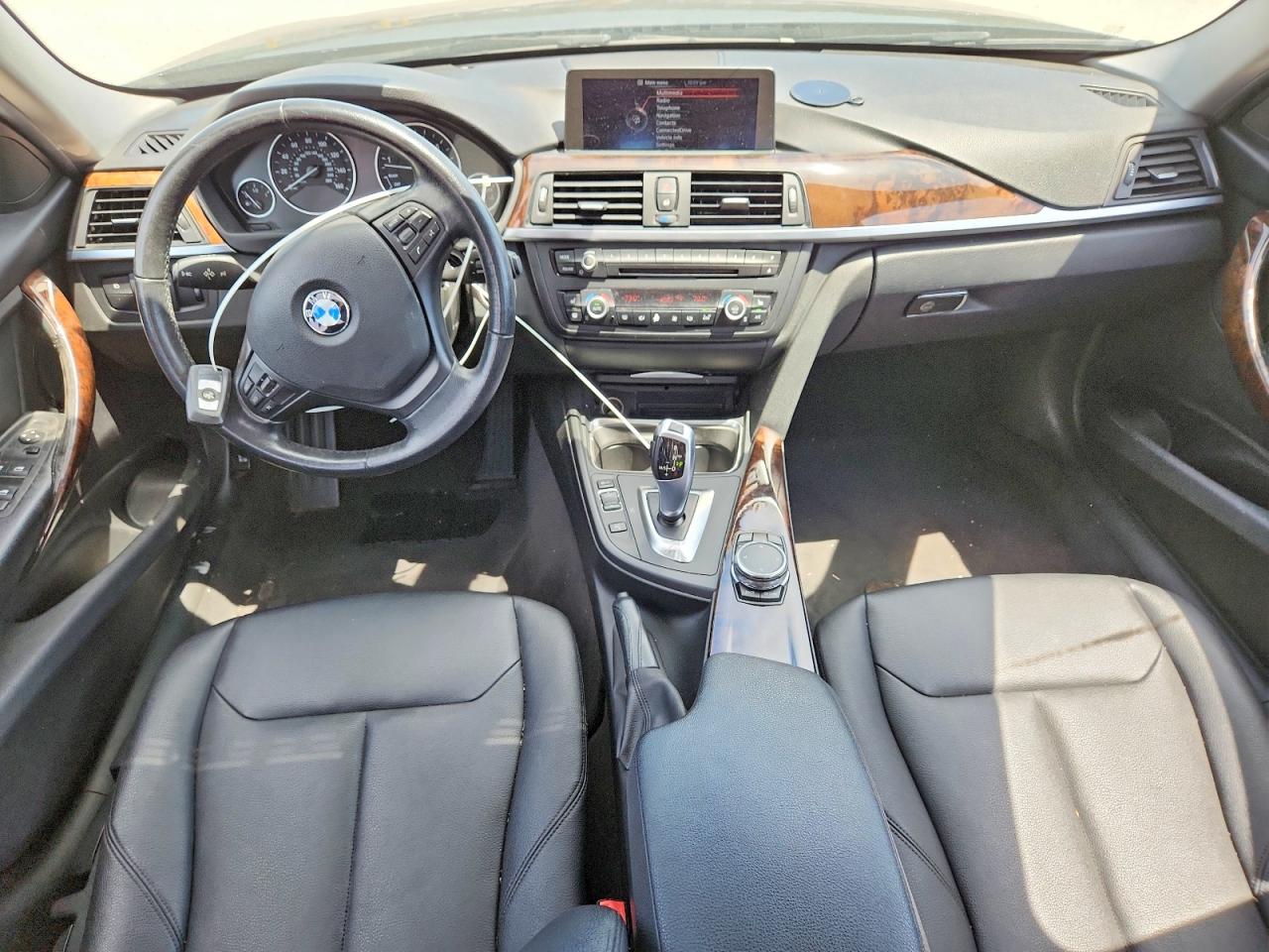 2015 BMW 3 series VIN WBA3C3G54FNT51882 photo 8