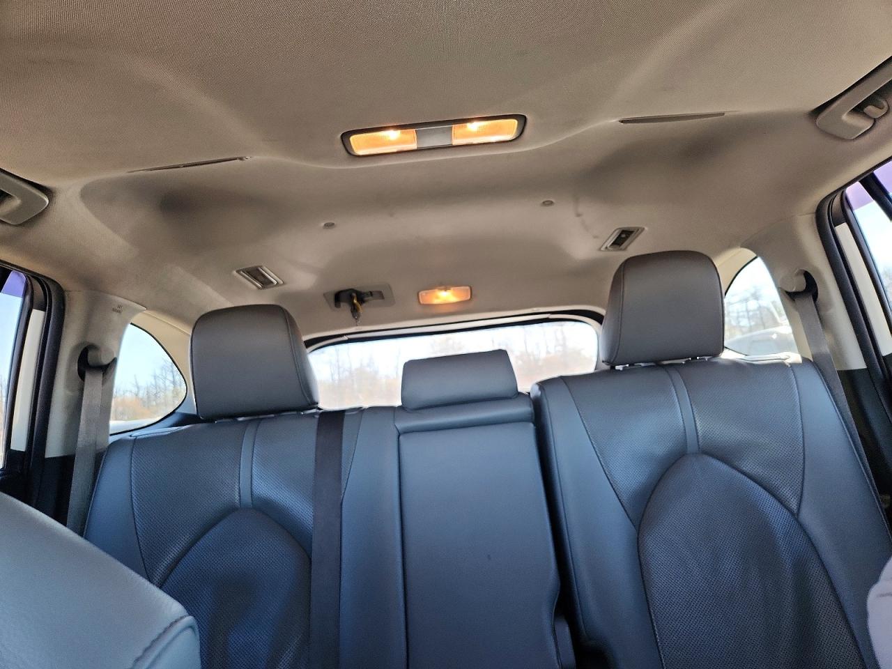 2020 Toyota Highlander VIN 5TDDZRBH1LS033542 photo 10