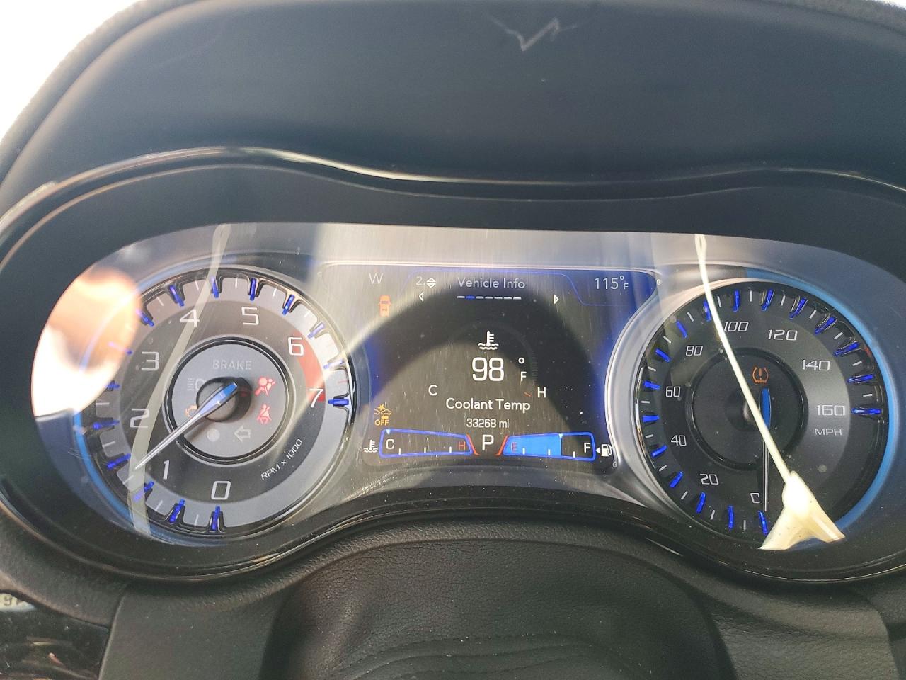 2023 Chrysler 300 VIN 2C3CCABT2PH577477 photo 9