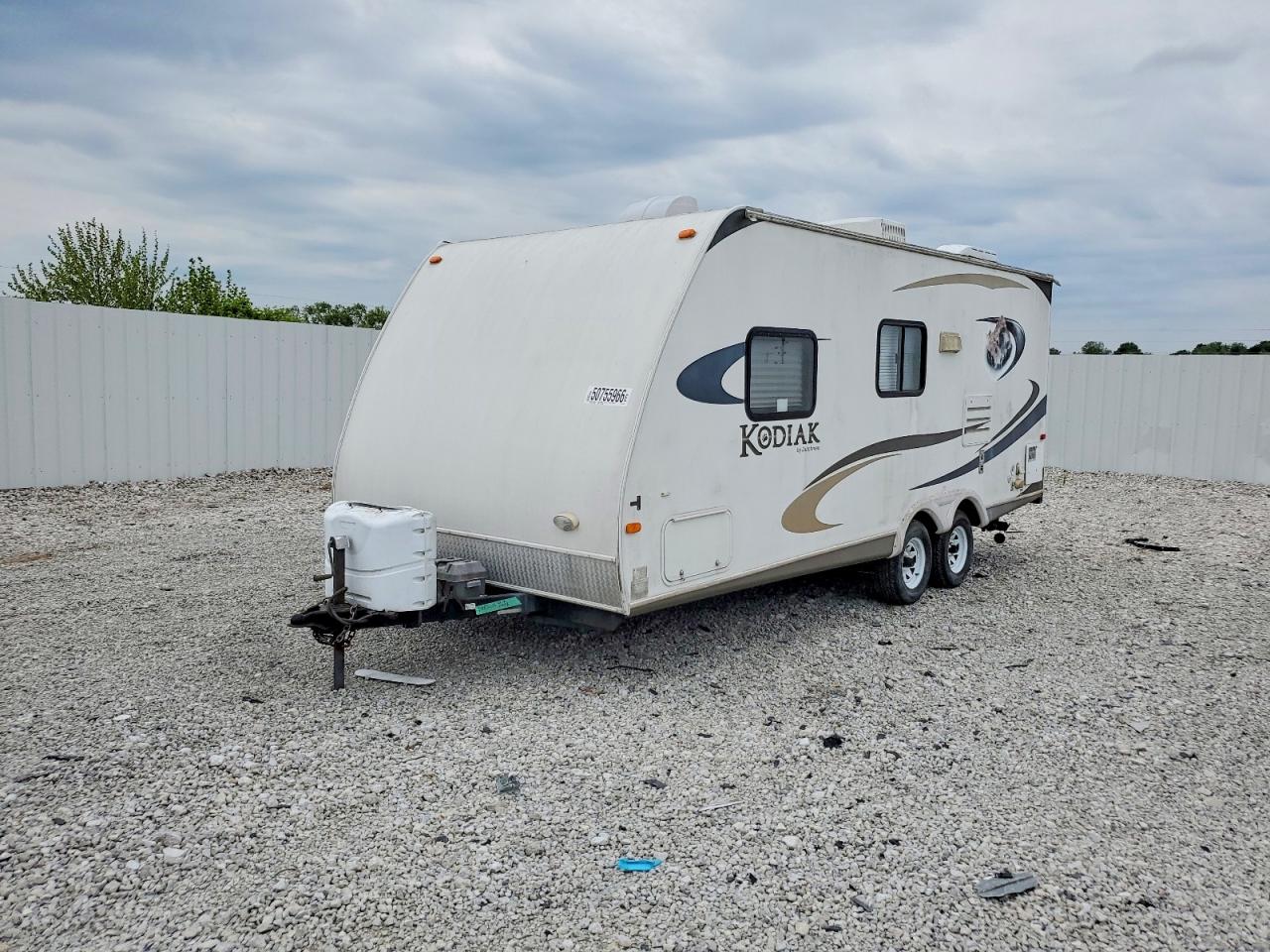 2011 DUTCHMEN All models VIN 47CTS5L21BK127458 photo 2