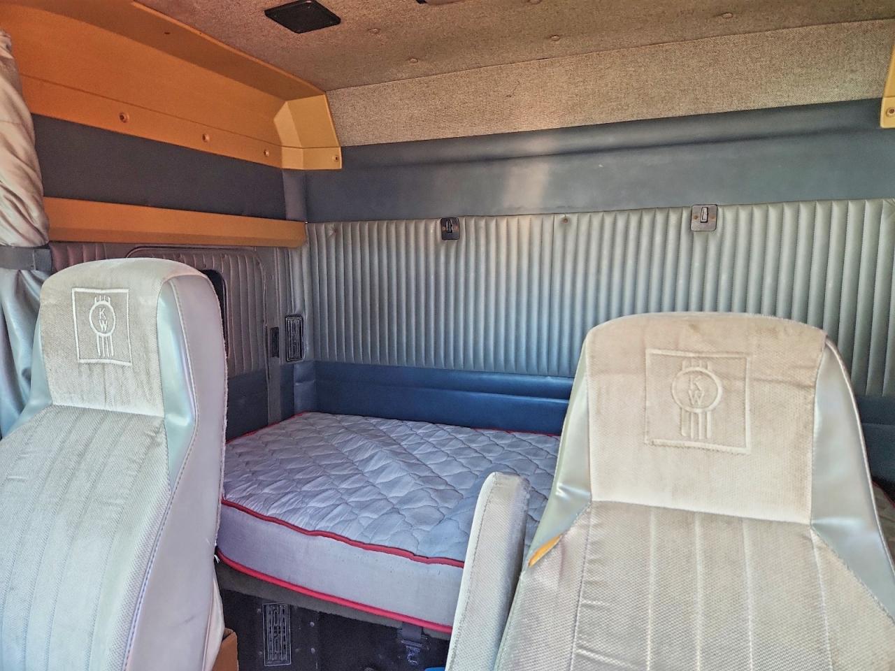 2000 KENWORTH All other VIN 1XKADU9X8YR841639 photo 6