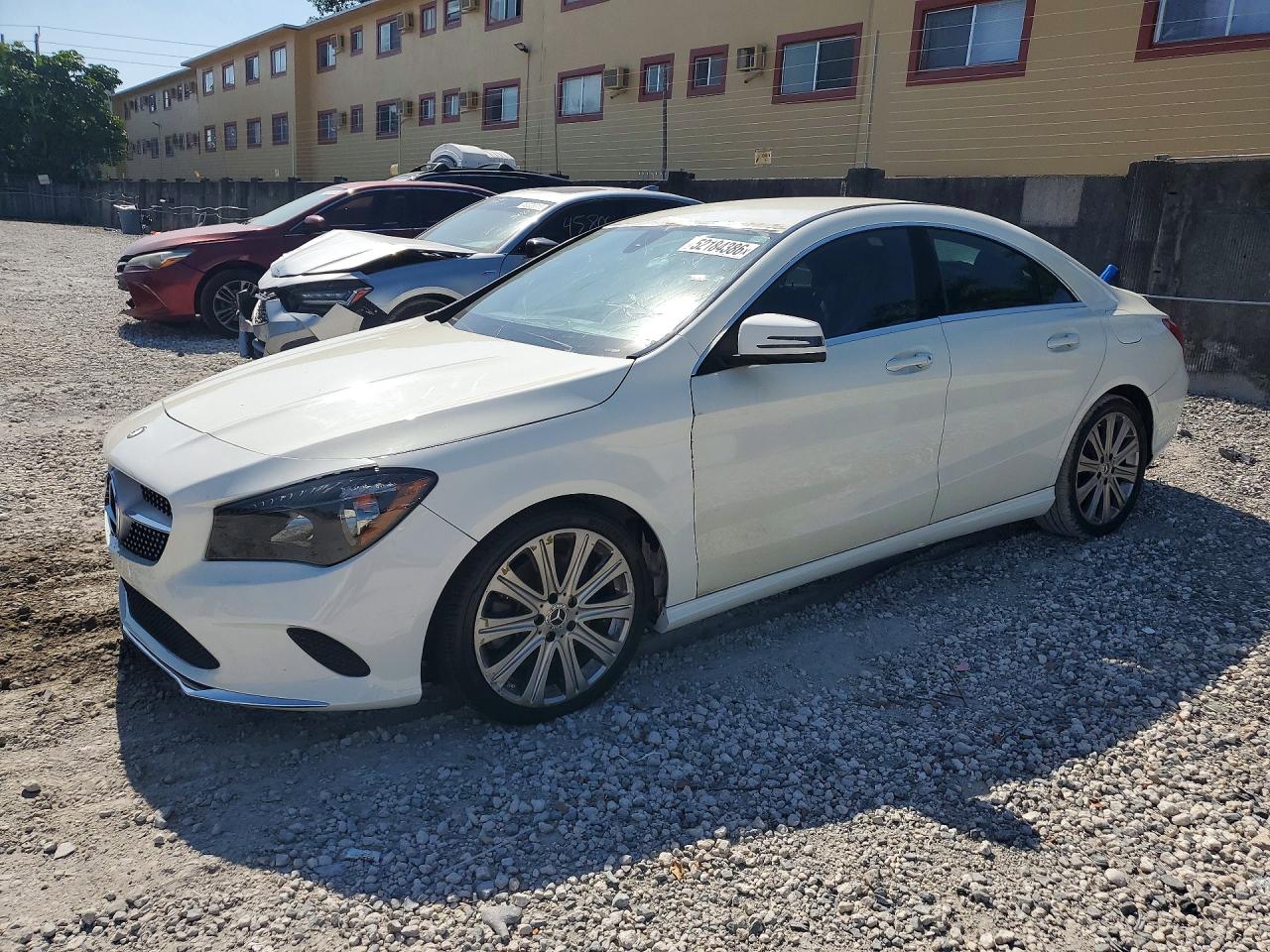 2018 Mercedes-Benz Cla-class VIN WDDSJ4EB9JN571200 photo 1