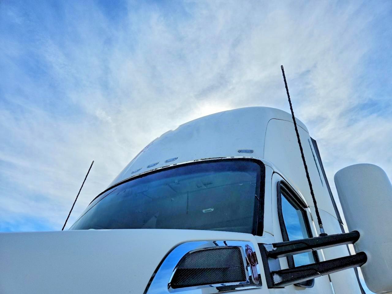 2015 KENWORTH All models VIN 1XKYA48X0FJ443670 photo 9