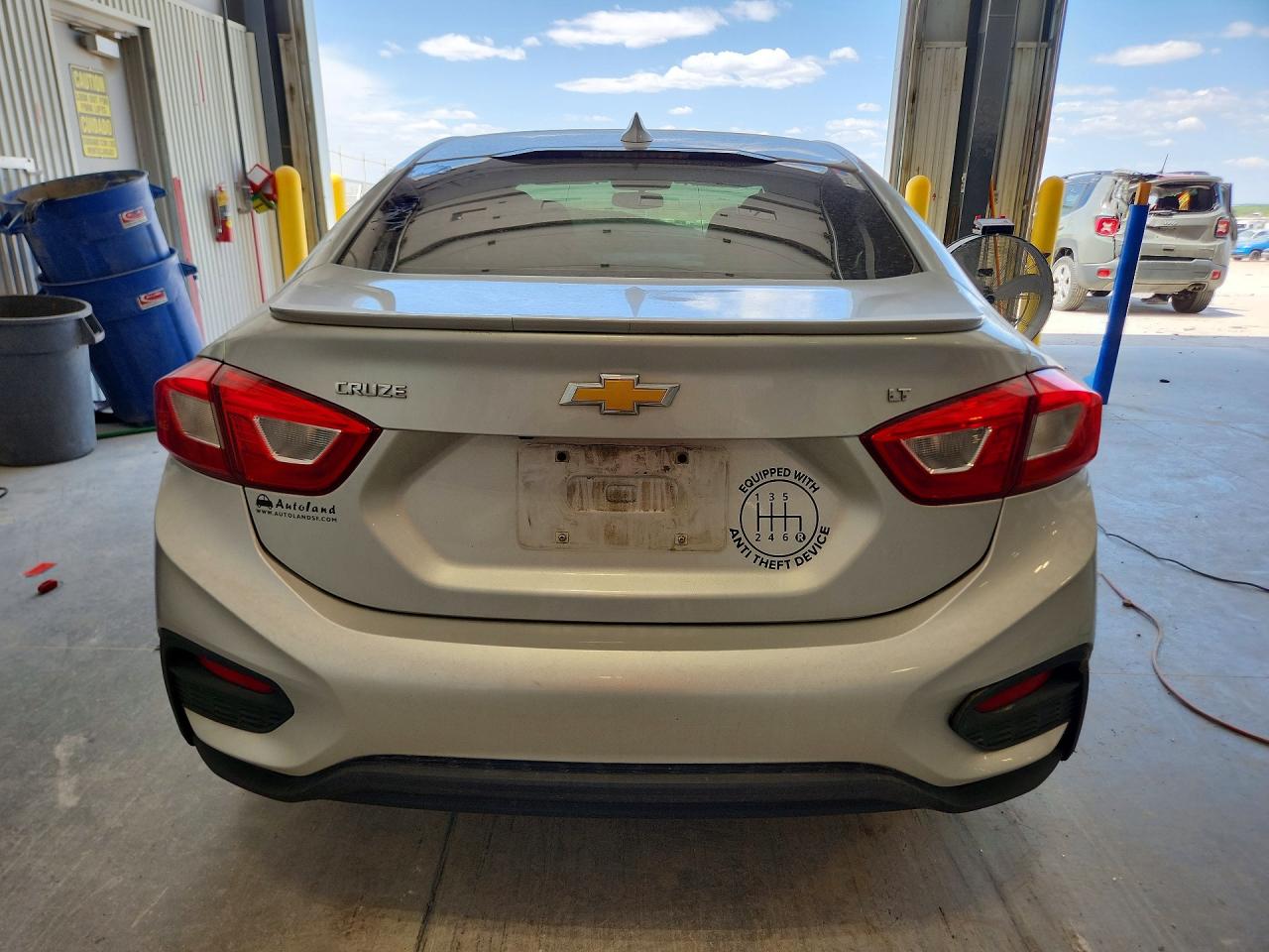 2018 Chevrolet Cruze VIN 1G1BD5SM9J7164388 photo 6
