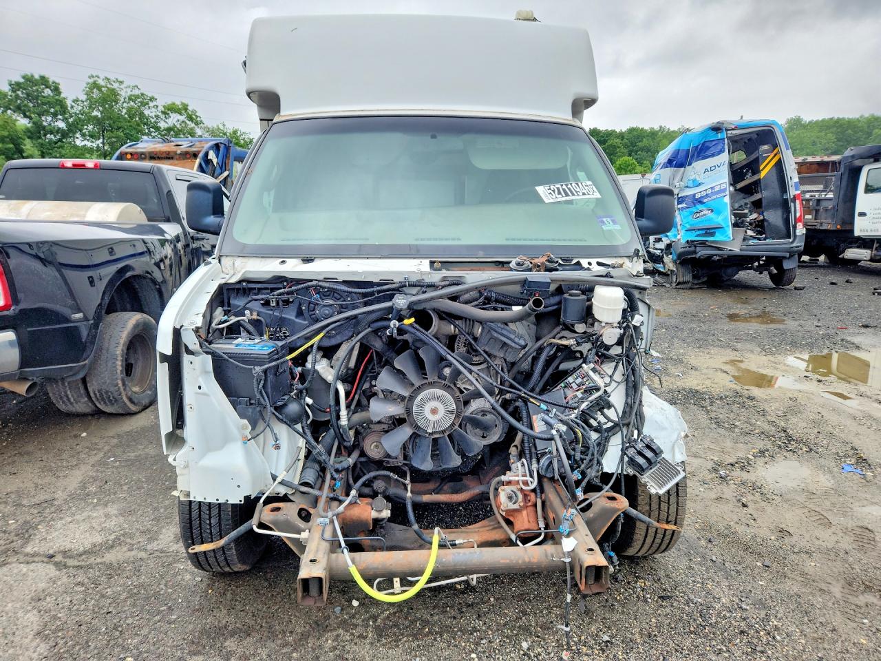 2018 CHEV Express VIN 1GB0GRFG8J1345684 photo 5
