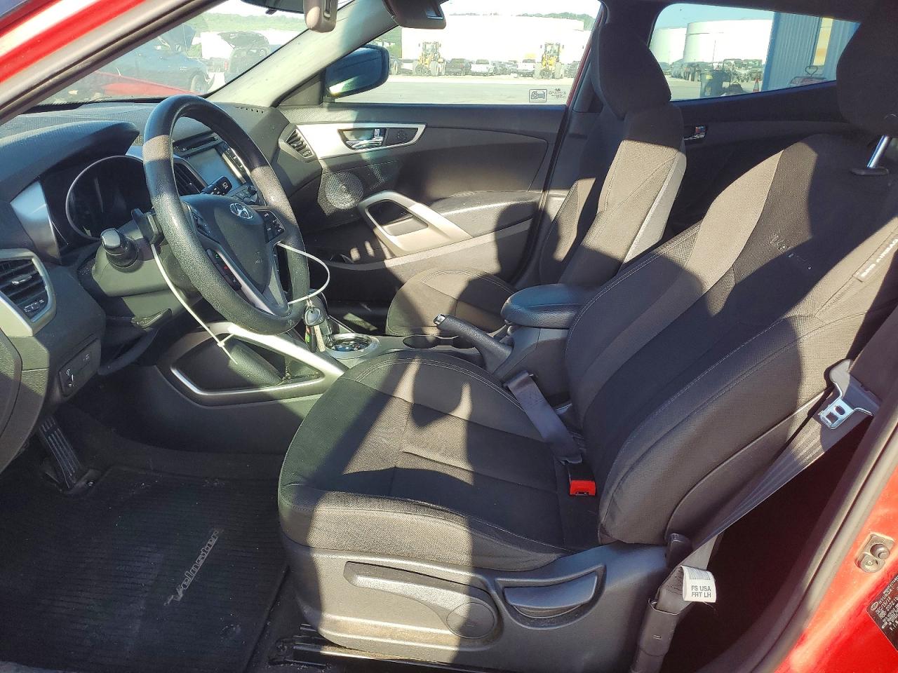 2015 Hyundai Veloster VIN KMHTC6AD1FU244990 photo 7