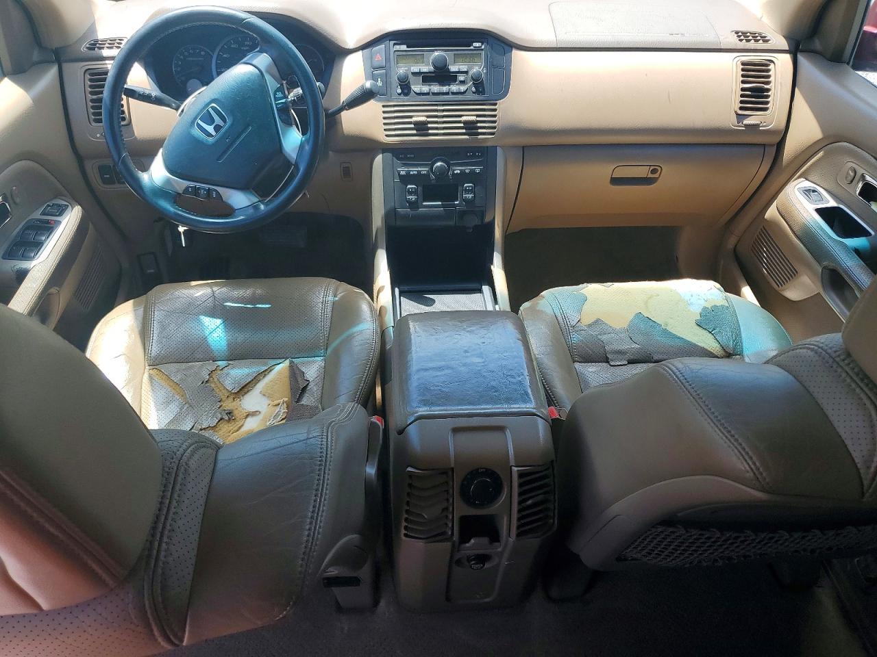 2004 Honda Pilot VIN 2HKYF185X4H564531 photo 8