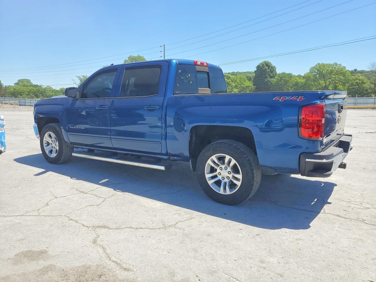 2016 Chevrolet All models VIN 3GCUKREC9GG243766 photo 2