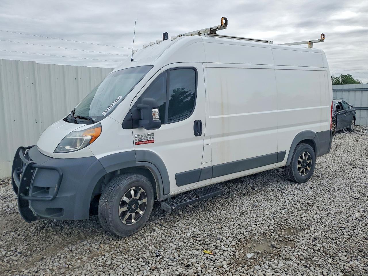 2018 Ram Promaster VIN 3C6TRVBG0JE143363 photo 1