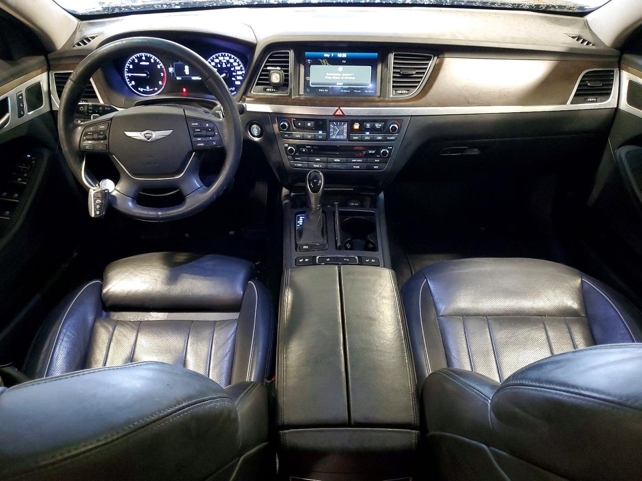 2016 Hyundai Genesis VIN KMHGN4JE9GU160040 photo 8