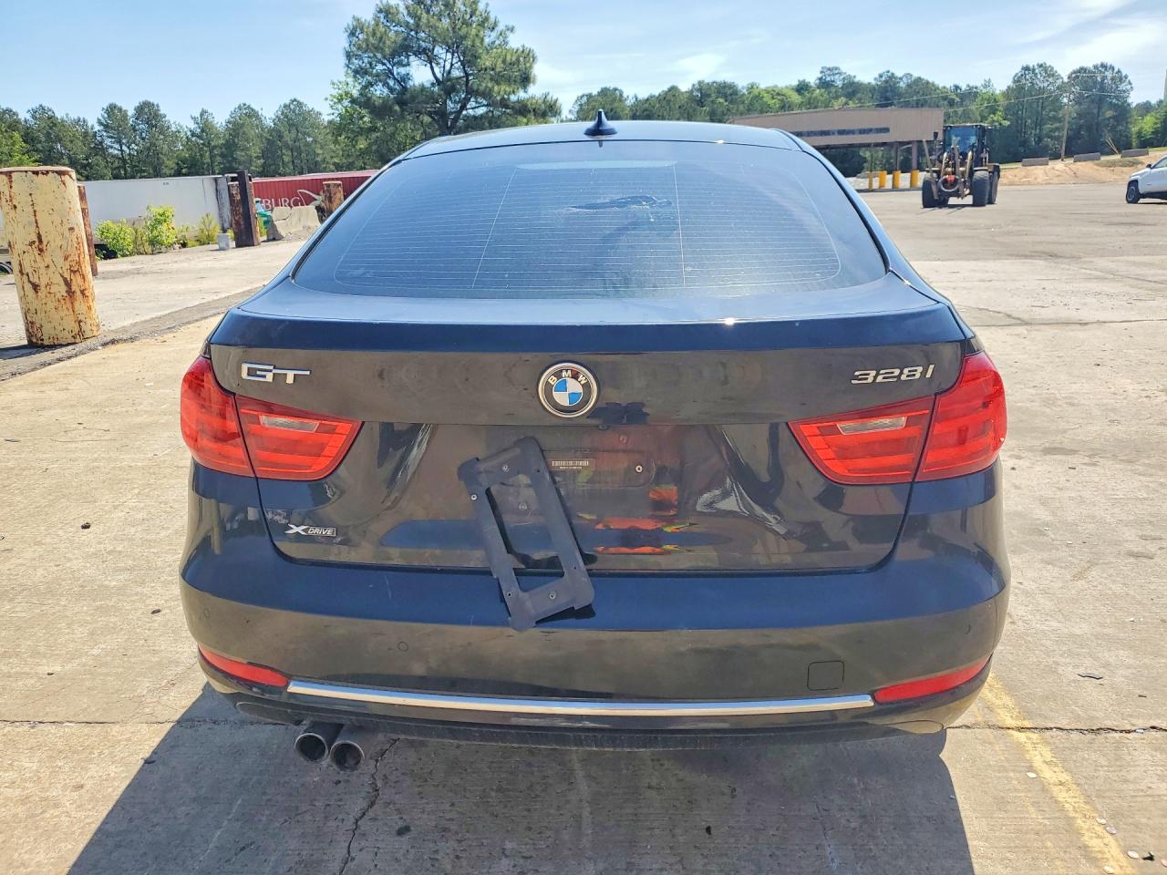 2016 BMW 3 series VIN WBA8Z5C53GG500424 photo 6