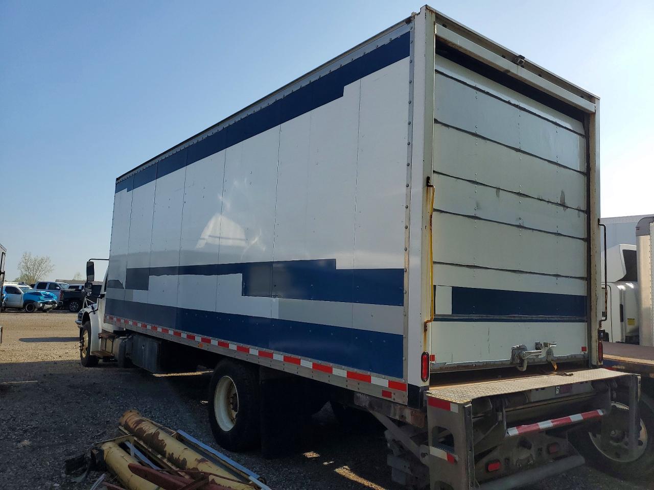 2019 FREIGHTLINER All models VIN 1FVACWFA6KHKV7882 photo 2