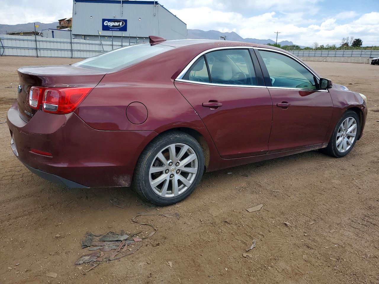 2015 Chevrolet Malibu VIN 1G11D5SL8FF245768 photo 3