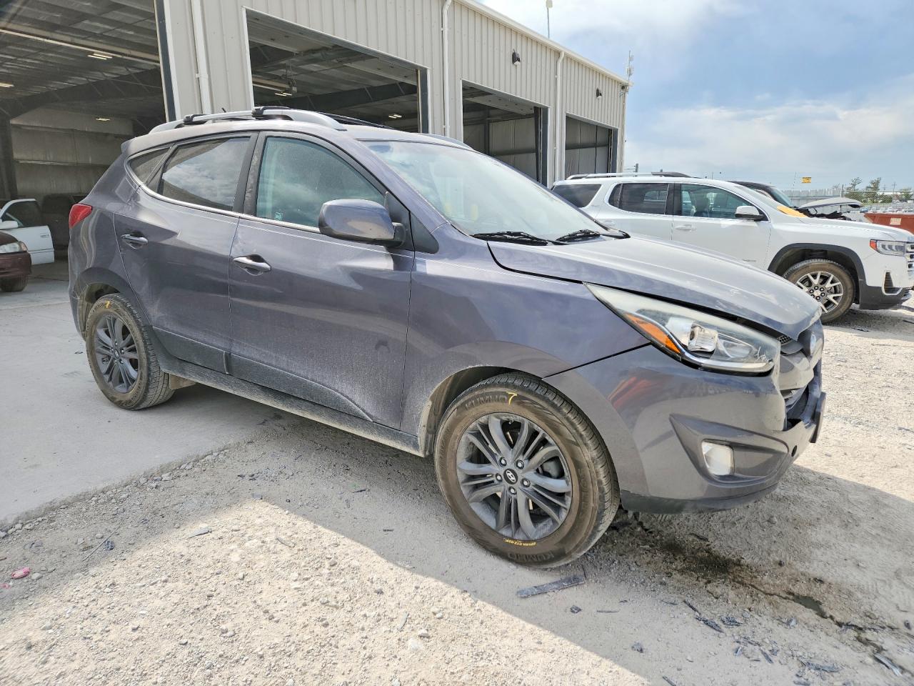 2015 Hyundai Tucson VIN KM8JUCAG4FU045347 photo 4