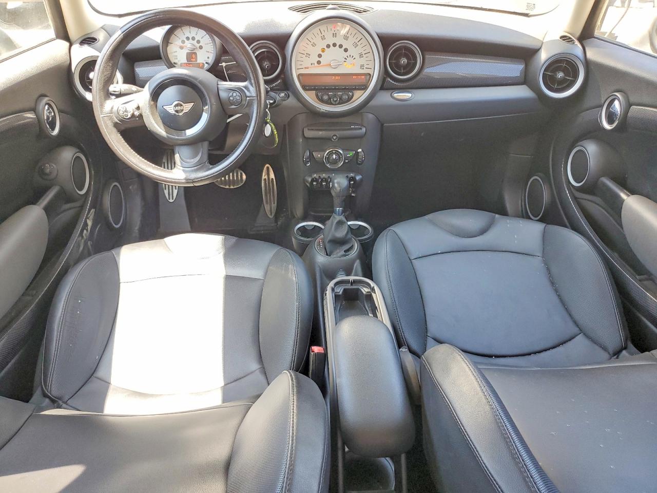 2012 Mini Cooper VIN WMWSV3C52CTY16436 photo 8