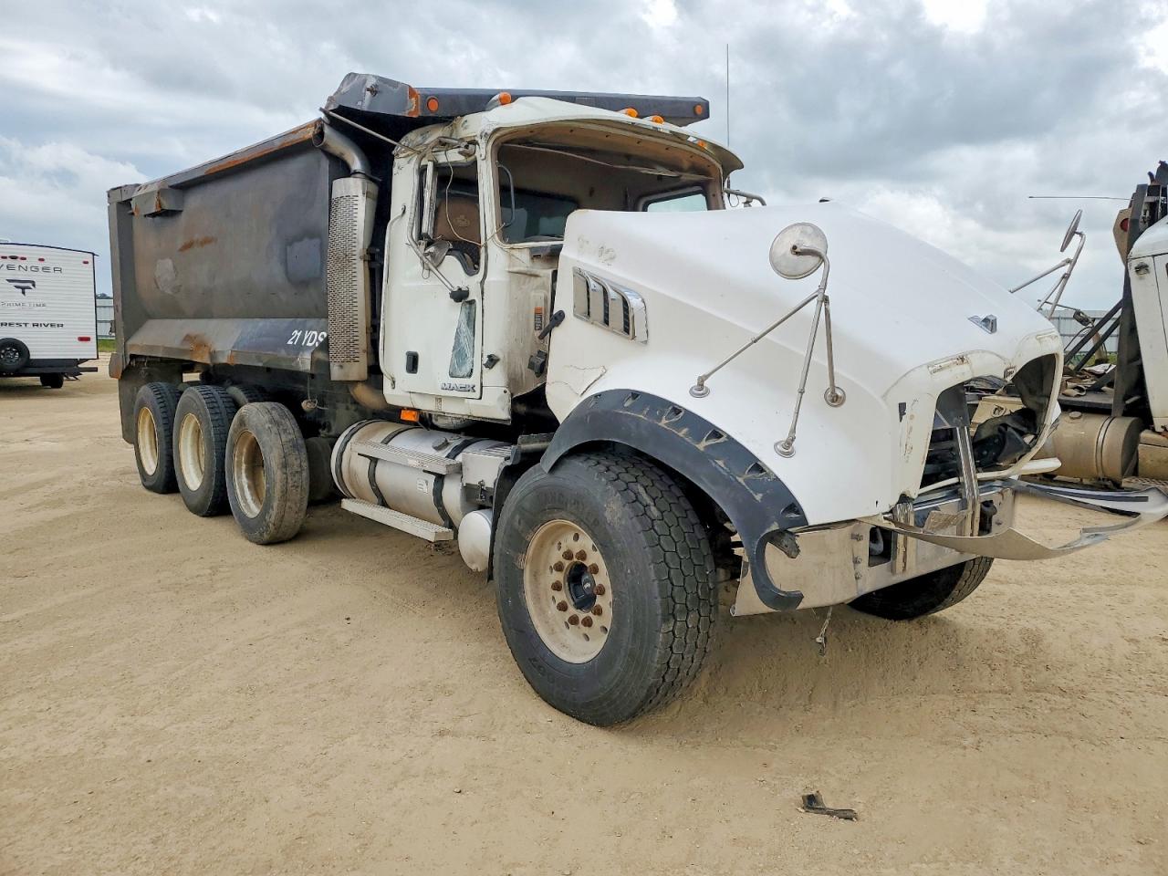 2007 MACK All other VIN 1M2AT04C27M002945 photo 1