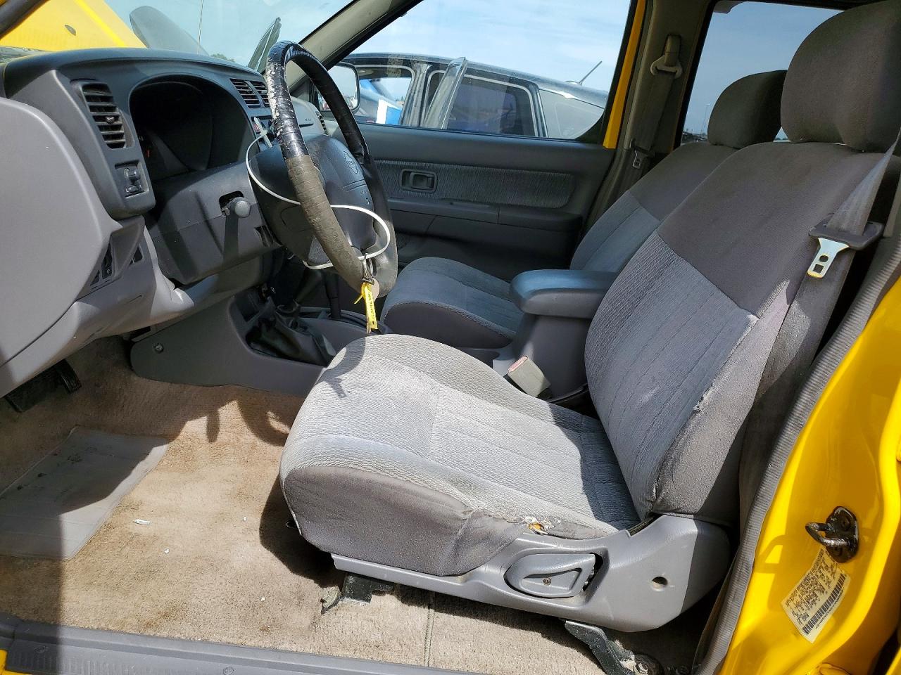 2000 NISSAN Frontier VIN 1N6ED27Y2YC333101 photo 7
