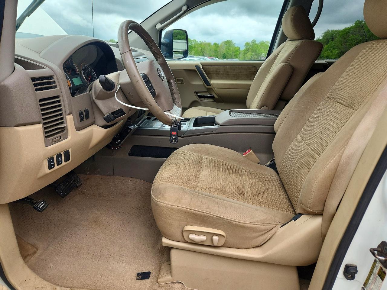 2010 Nissan TITAN VIN 1N6BA0EC5AN314964 photo 7