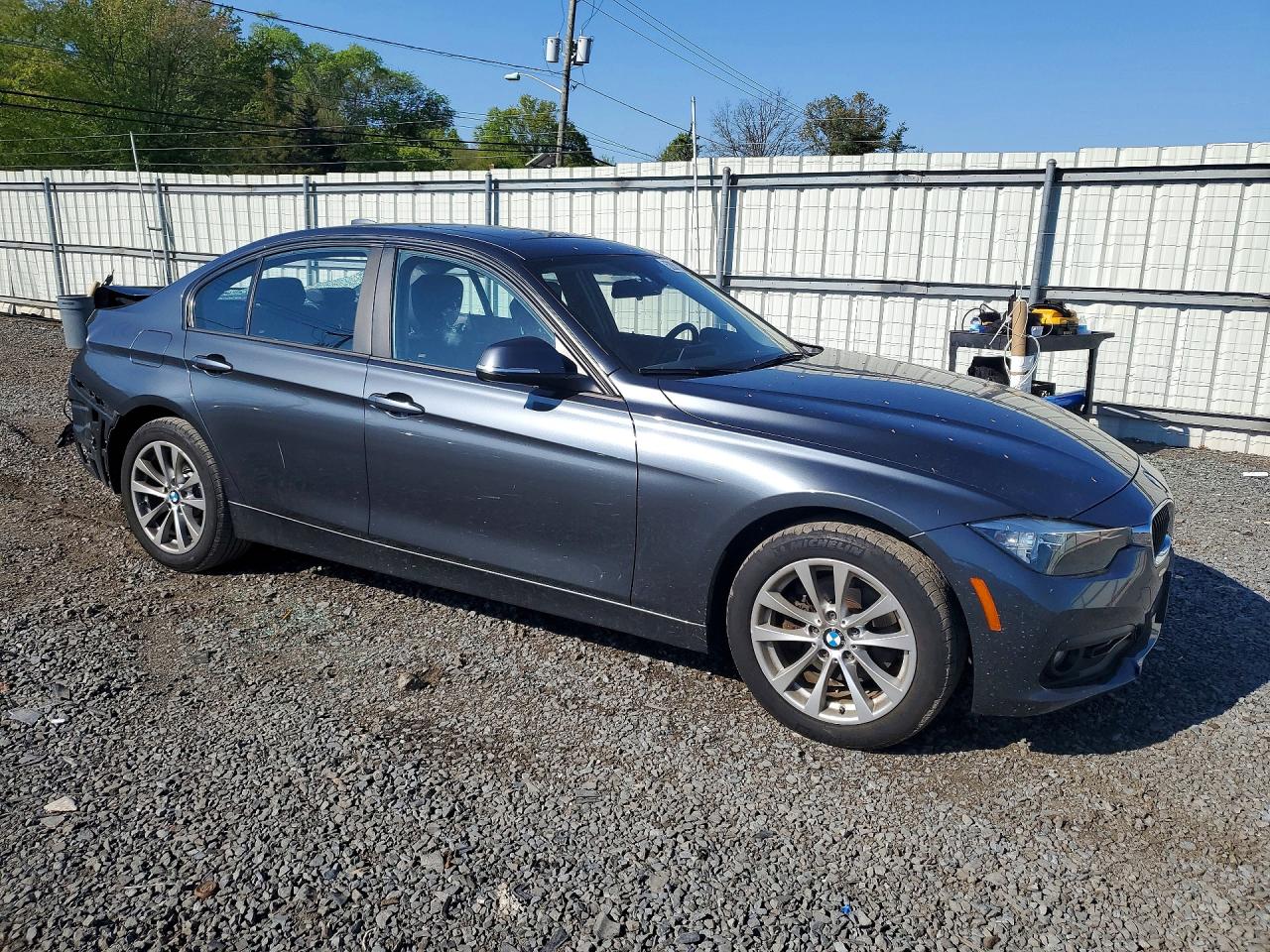2017 BMW 3 series VIN WBA8E5G57HNU22670 photo 4