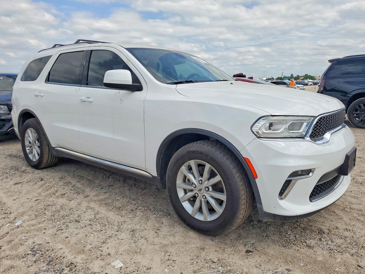 2022 Dodge Durango VIN 1C4RDHAGXNC130833 photo 4