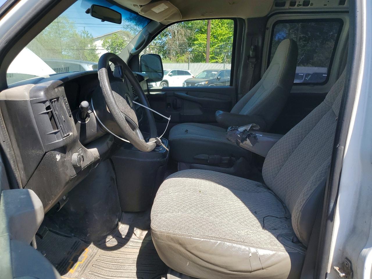2009 Chevrolet Express VIN 1GCFG15X191103775 photo 7