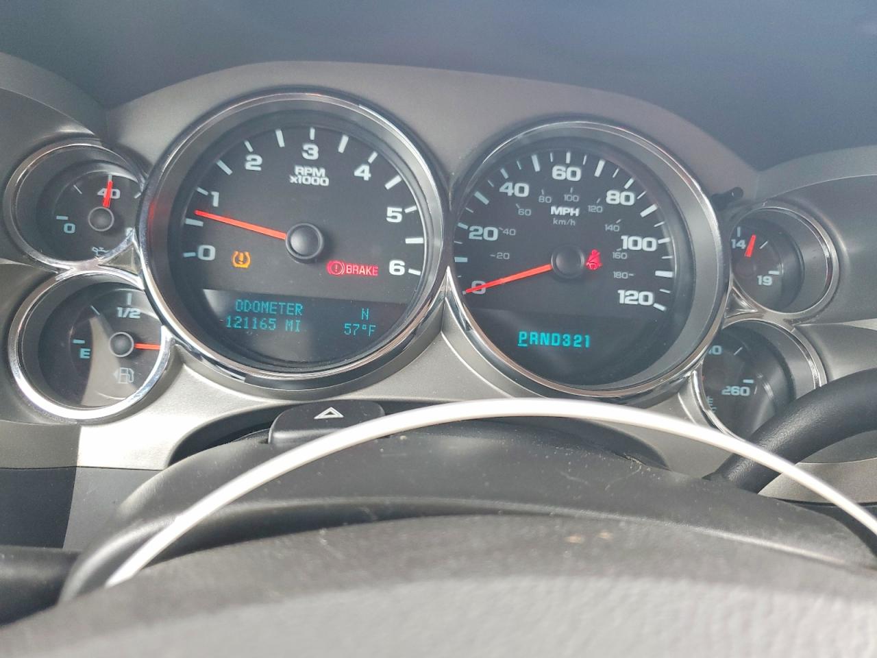 2011 Chevrolet Silverado VIN 3GCPKSEA1BG126338 photo 9