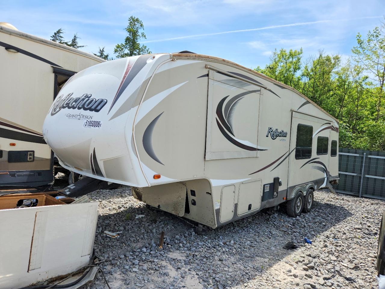 2015 GRAND 29rs VIN 573FR3227F3302563 photo 2