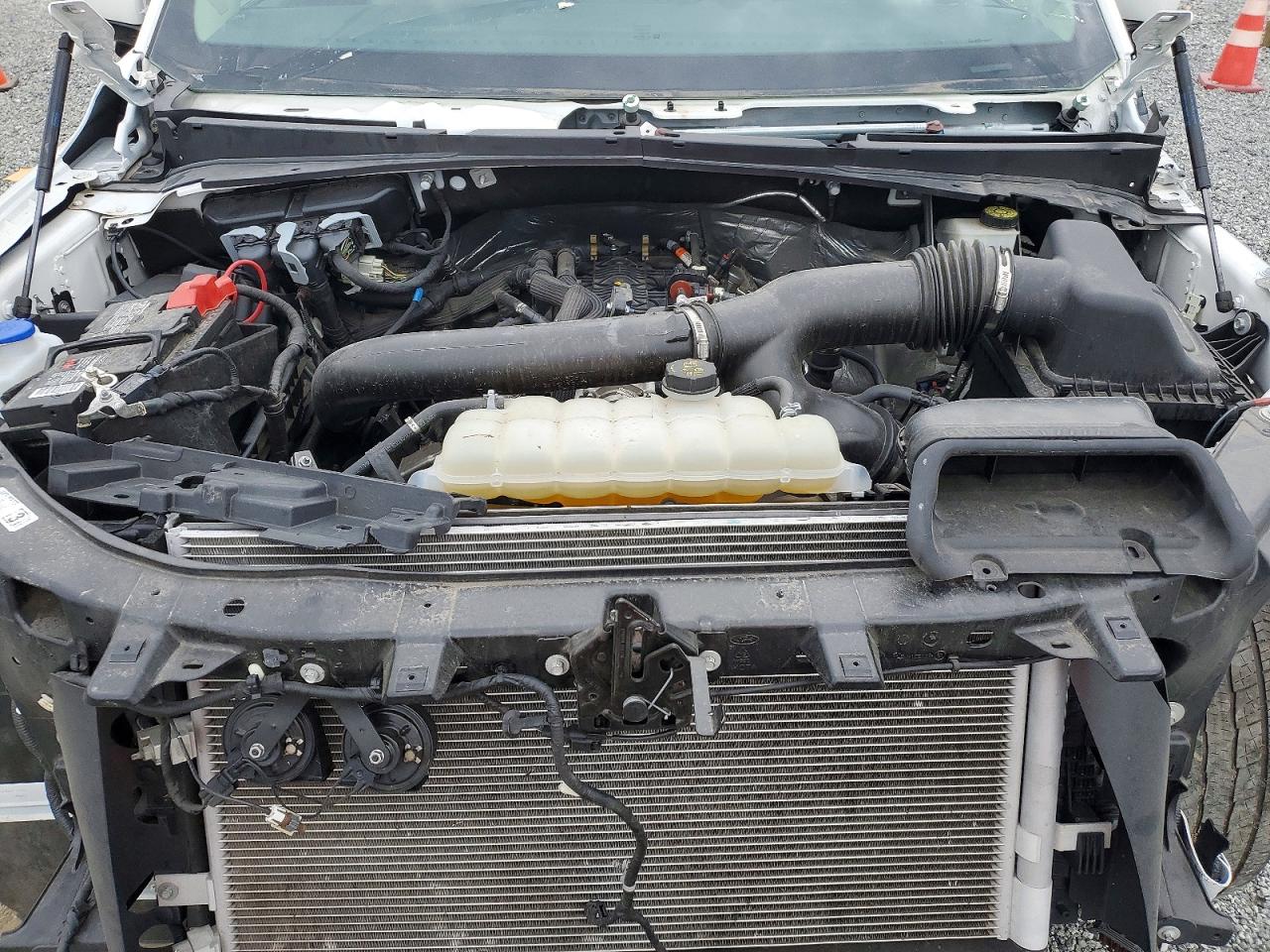 2024 Ford Expedition VIN 1FMJU2A84REA48735 photo 11