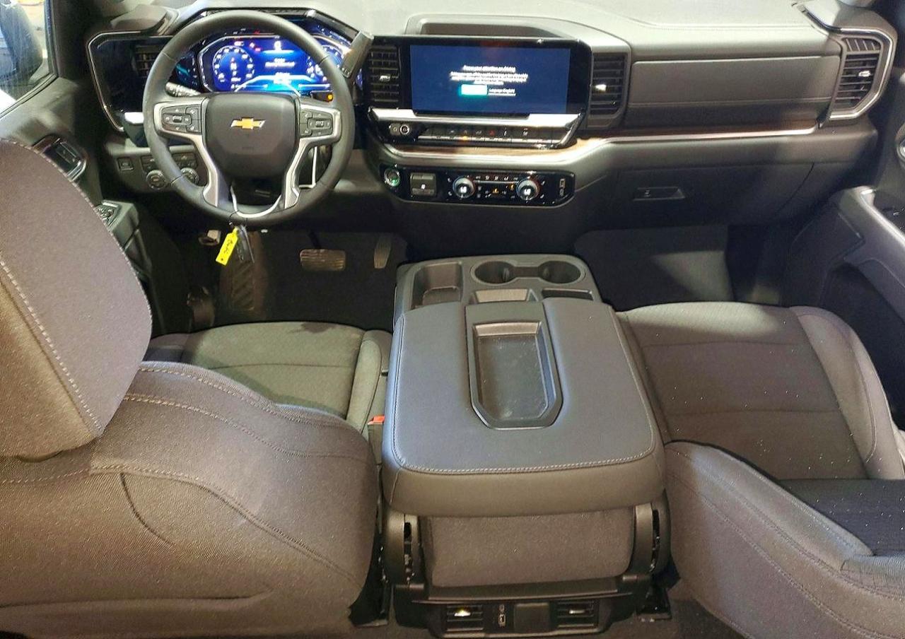 2026 Chevrolet All models VIN 2GCUKDED2T1157701 photo 8