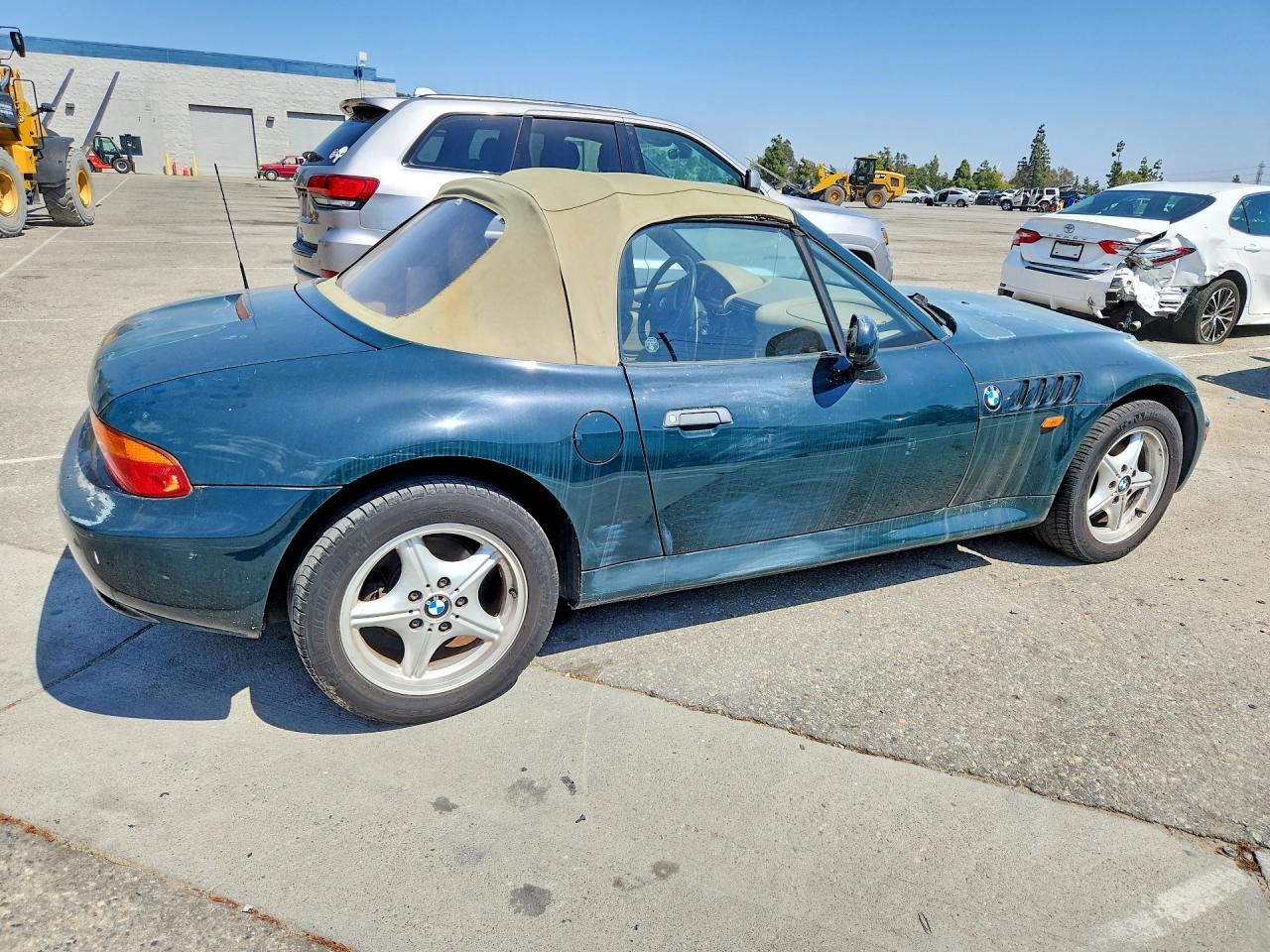 1997 BMW Z3 VIN 4USCH7324VLE05115 photo 3