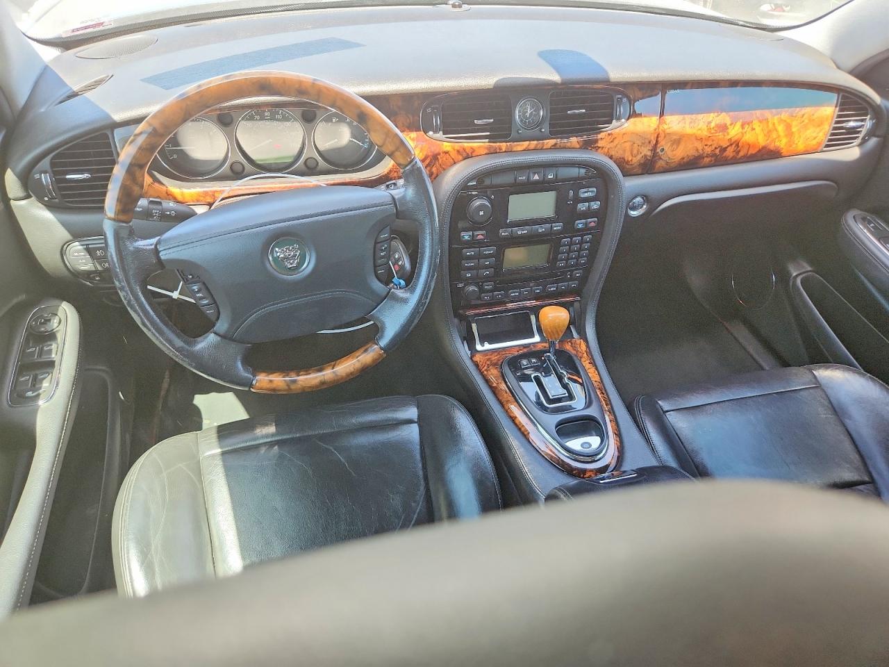 2004 Jaguar Xj8 VIN SAJWA71C24SG30755 photo 8