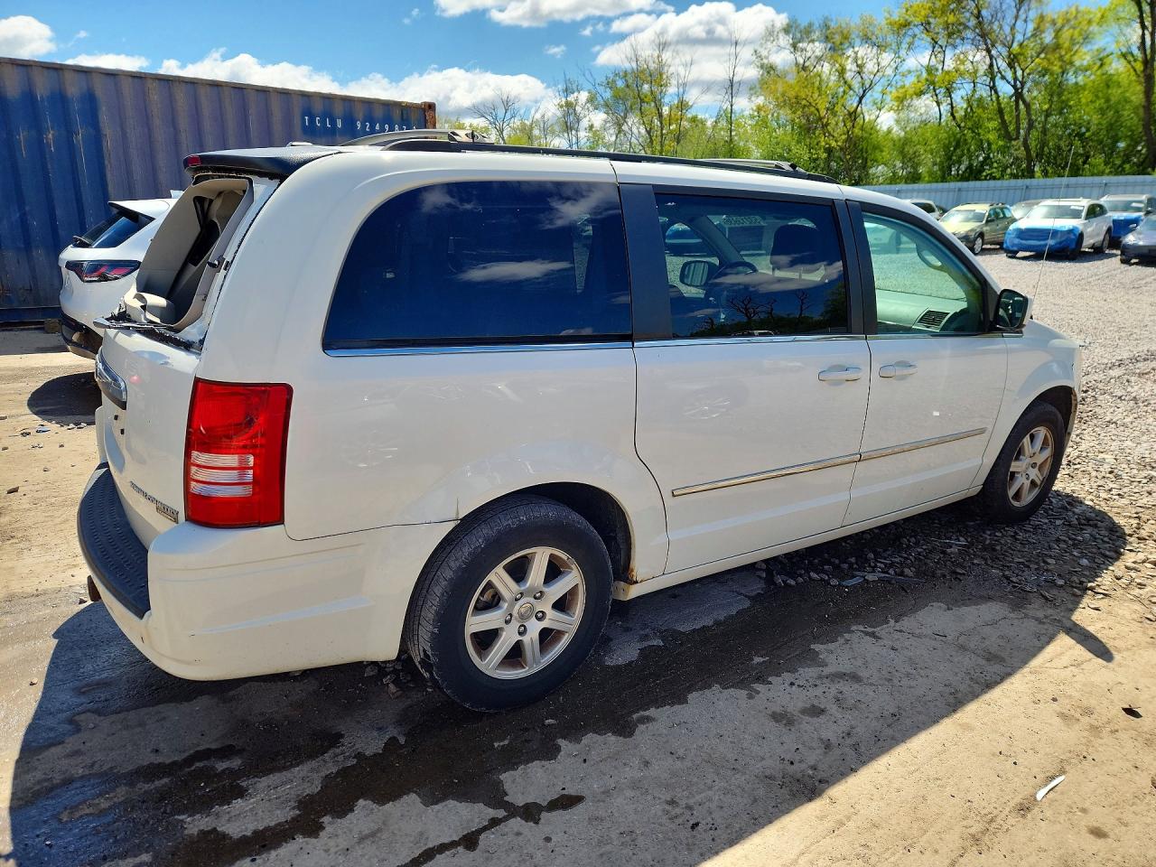 2010 Chrysler Minivan VIN 2A4RR5DX4AR475038 photo 3