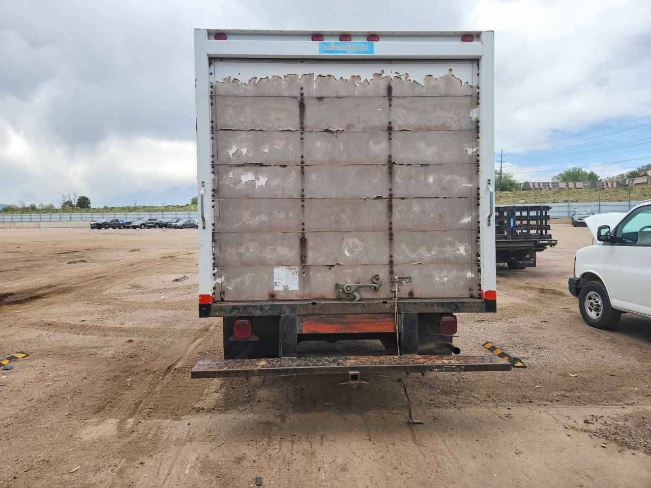2000 CHEV Express VIN 1GBJG31RXY1251990 photo 6