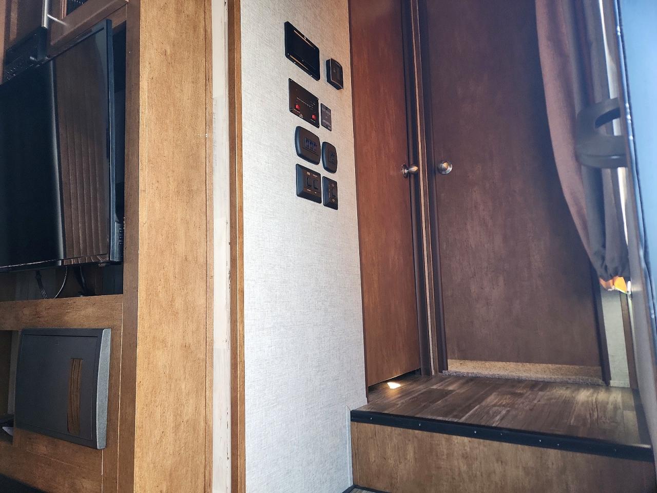 2019 FOREST All models VIN 5ZT3SRWB6K6101806 photo 5