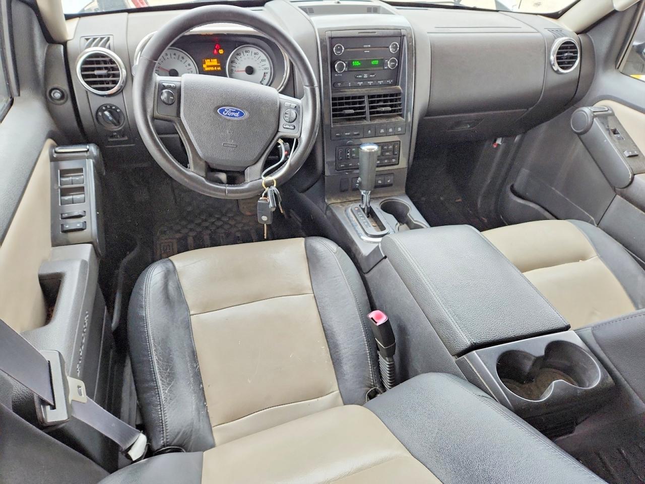 2009 Ford Explorer VIN 1FMEU53819UA12734 photo 8