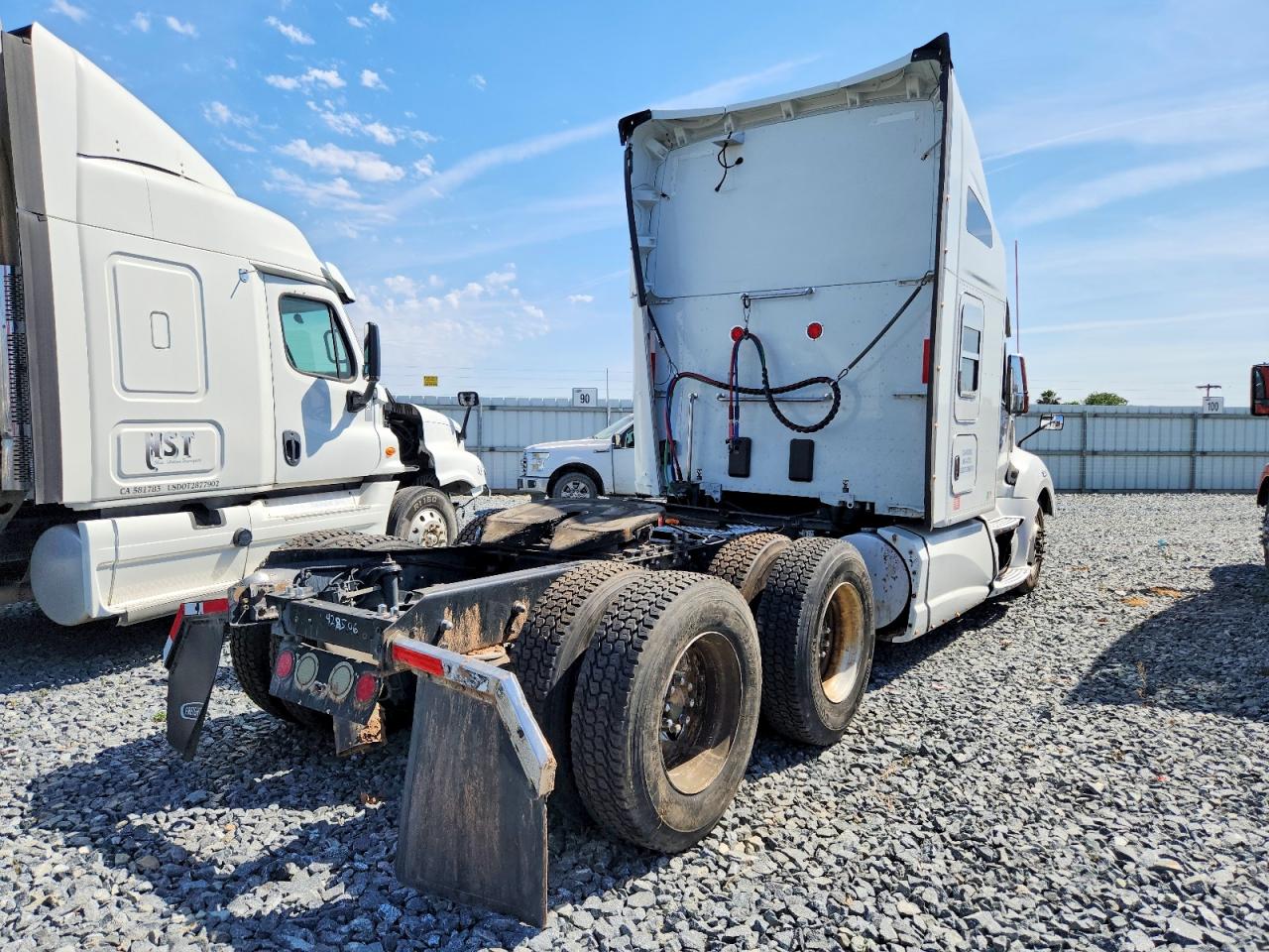 2015 KENWORTH All other VIN 1XKYD49X3FJ428506 photo 4