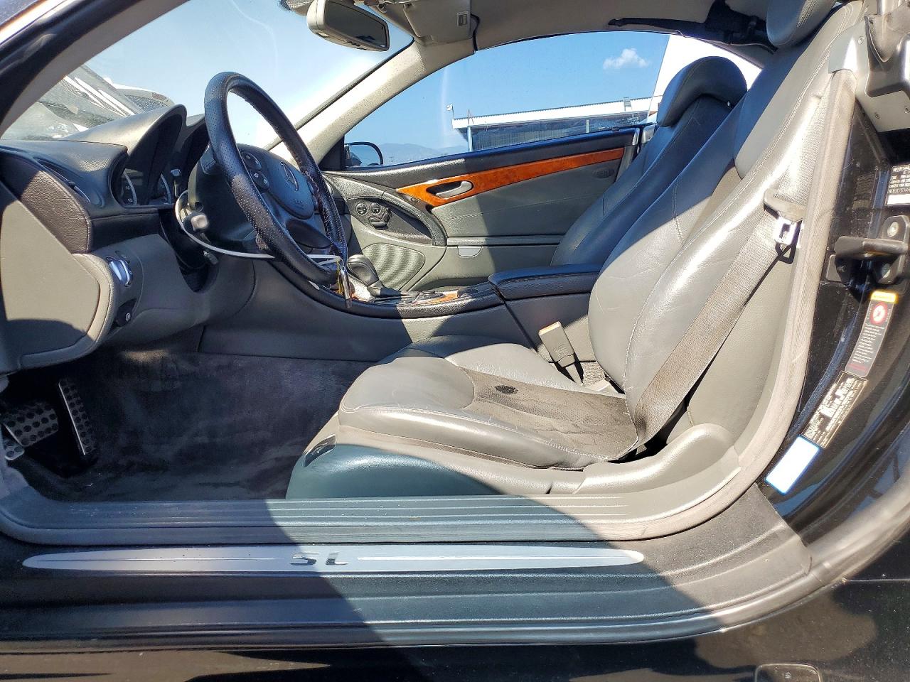2004 Mercedes-Benz Sl-class VIN WDBSK75FX4F082989 photo 7
