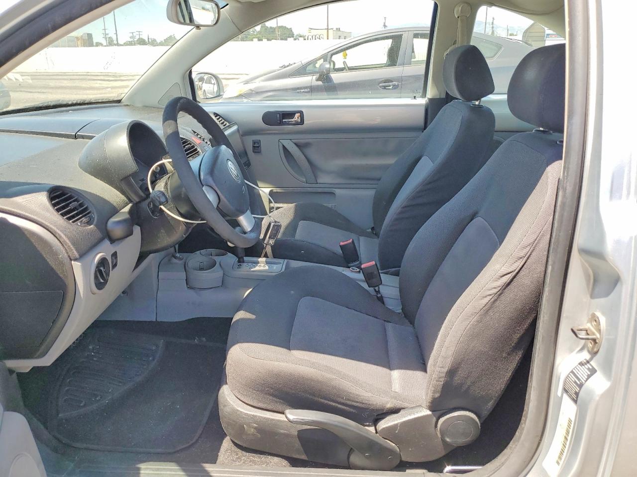 2004 Volkswagen Beetle VIN 3VWBK31C34M406707 photo 7