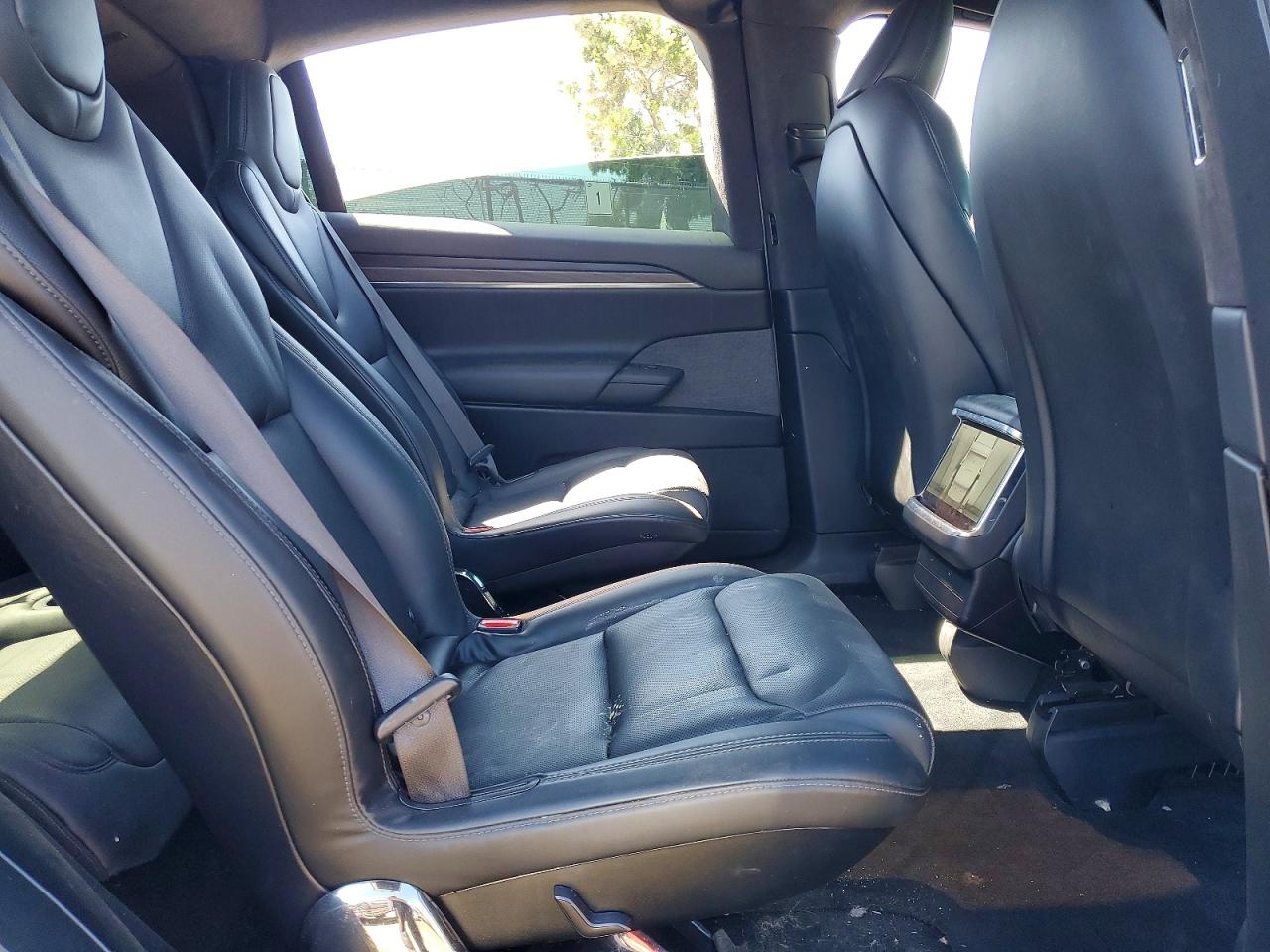 2023 Tesla Model x VIN 7SAXCBE56PF385780 photo 11