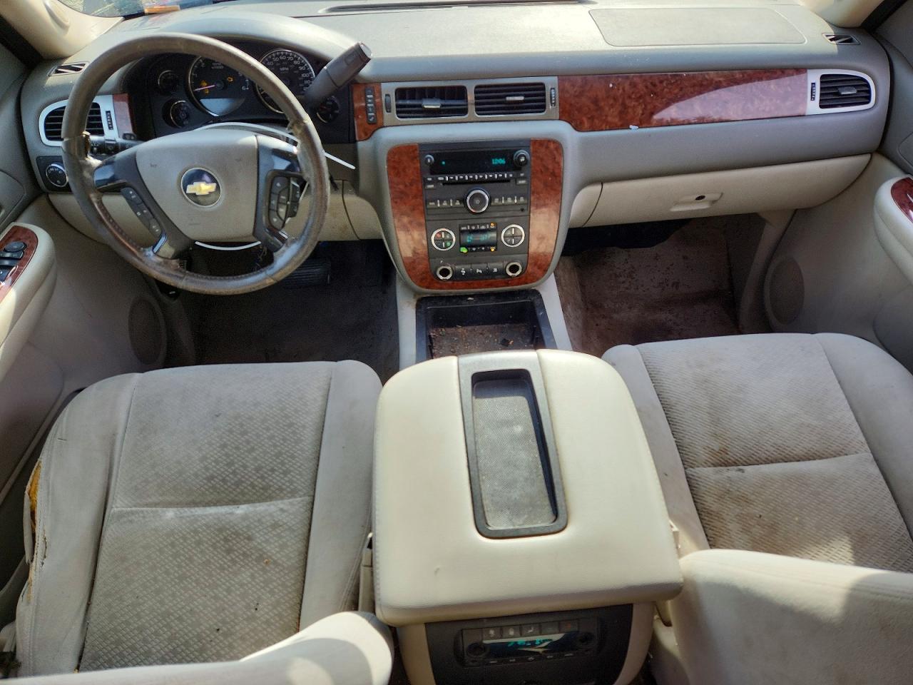 2007 Chevrolet Suburban VIN 1GNFK16337J164043 photo 8