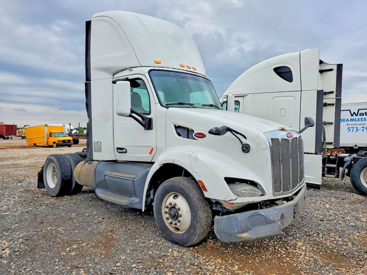 2016 PETERBILT All other VIN 1XPBA48X1GD361690 photo 1