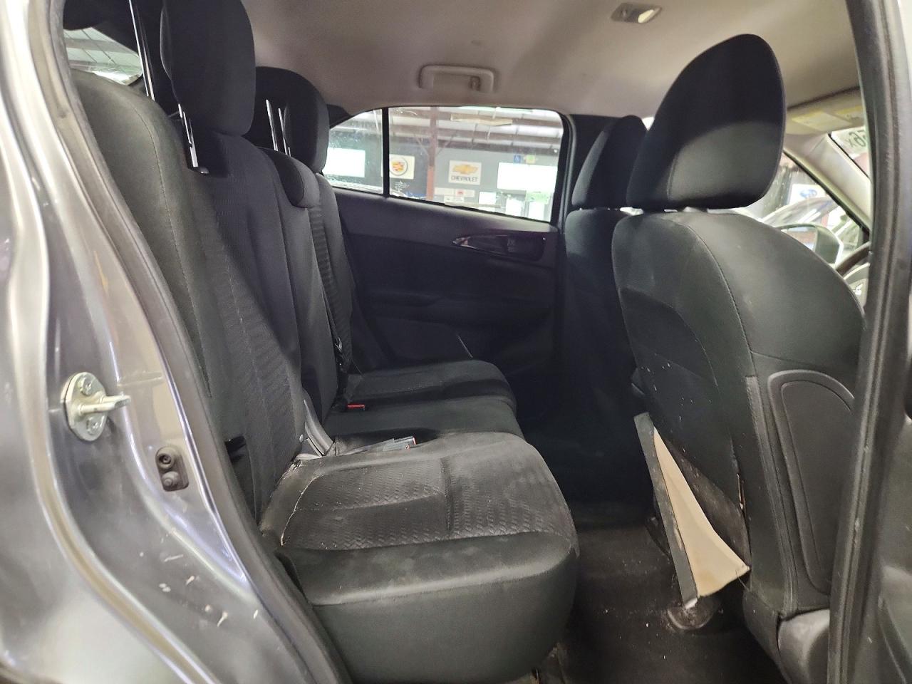 2019 Mitsubishi ECLIPSE VIN JA4AT3AA8KZ028822 photo 11