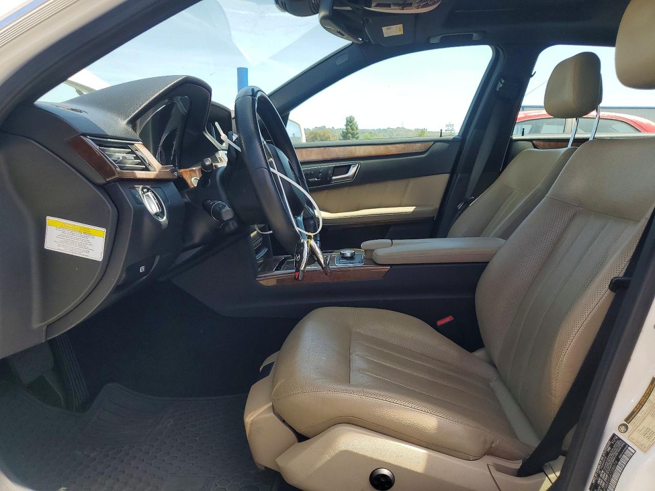 2013 MERCEDES-BENZ E-class VIN WDDHF9BBXDA728676 photo 7