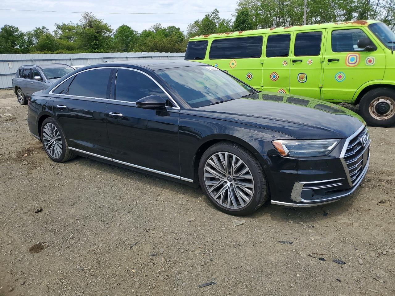 2019 Audi A8 VIN WAU8DAF84KN007062 photo 4