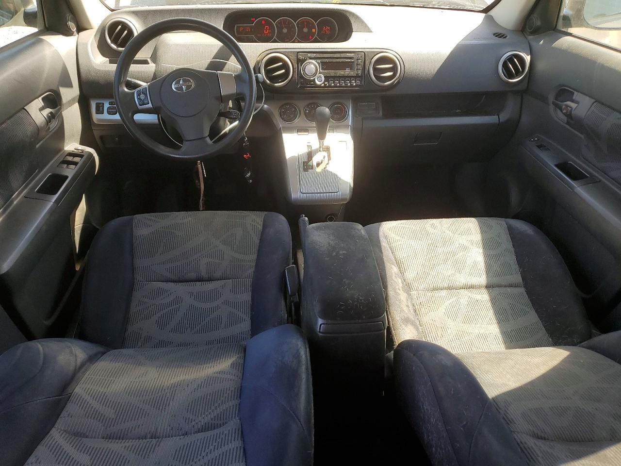 2011 Toyota Scion VIN JTLZE4FE6B1138307 photo 8