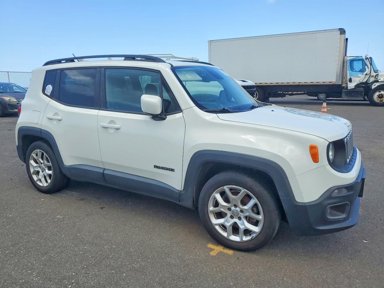 2015 Jeep Renegade VIN ZACCJABT1FPB94435 photo 4