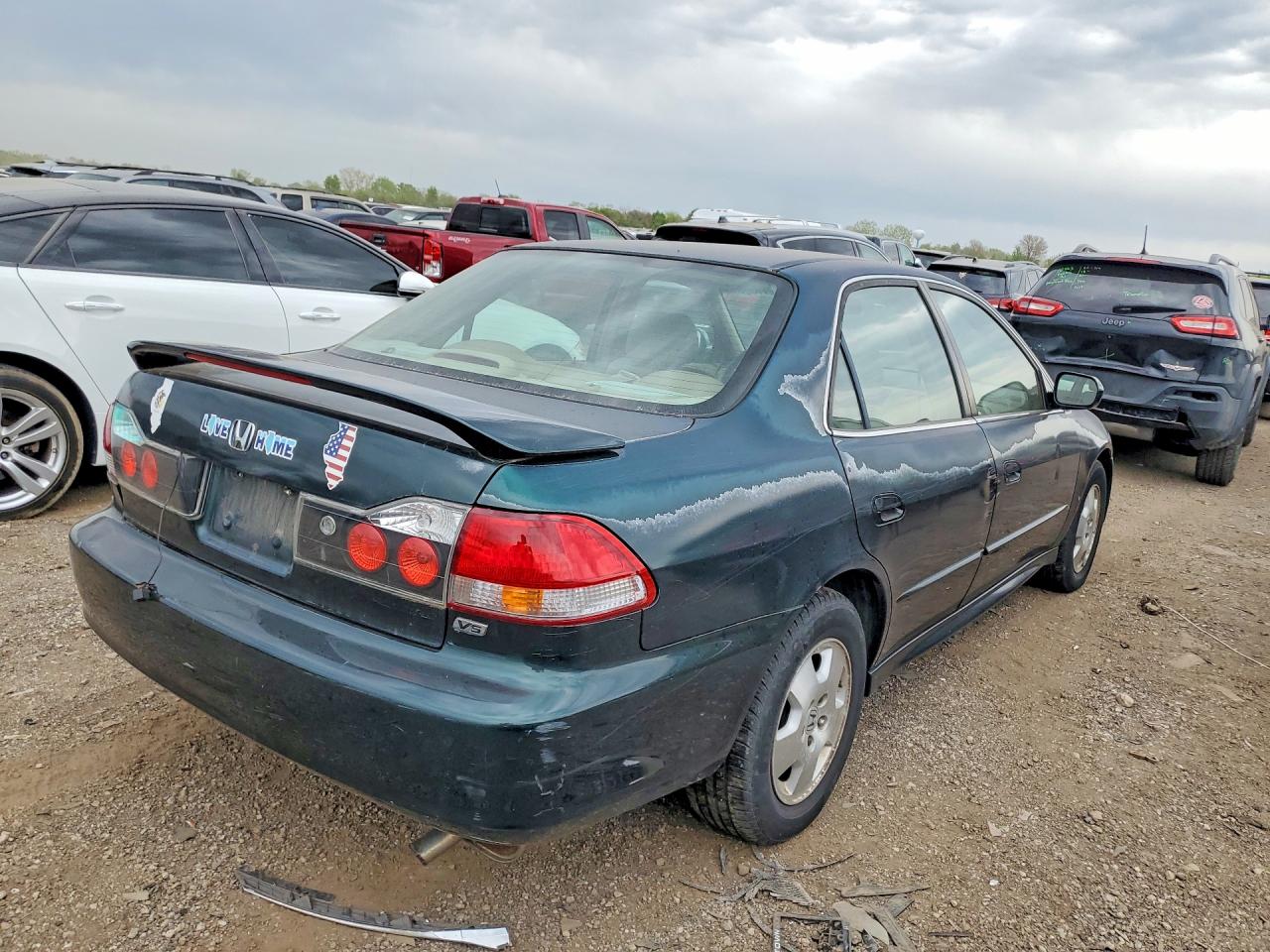 2001 Honda Accord VIN 1HGCG165X1A027382 photo 3