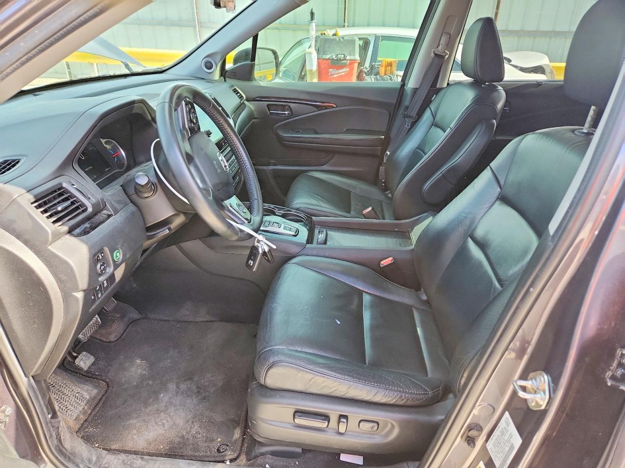 2020 Honda Pilot VIN 5FNYF5H61LB021615 photo 7